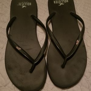 Hollister flip flops